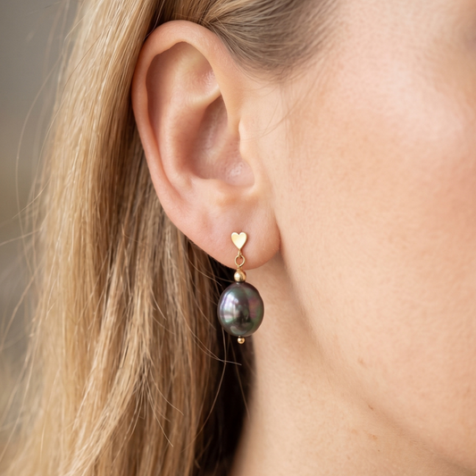 Elara Black Broque Pearl Heart Stud Earrings