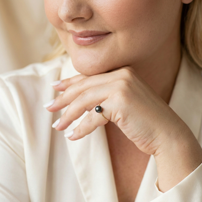 Noa Round Black Pearl Ring
