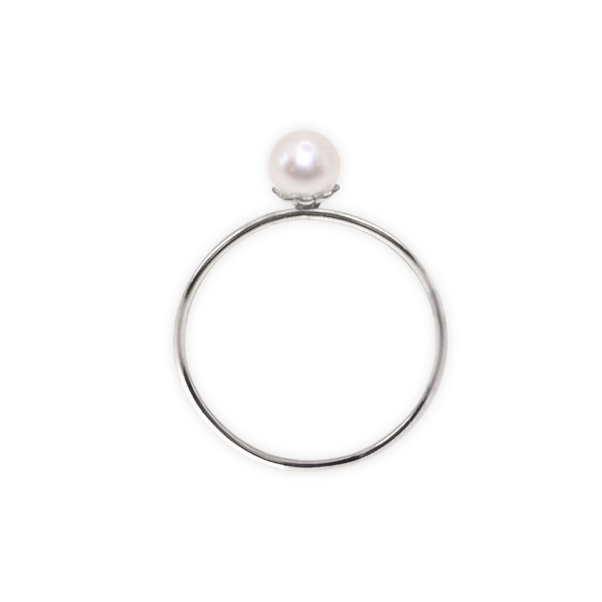 An exquisite silver ring featuring a single, lustrous pearl set on a flower base, embodying sophistication and grace.