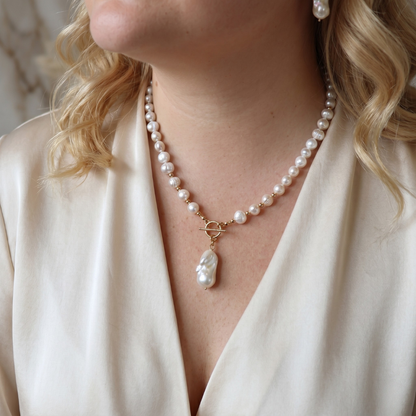 Seraphine 3 in 1 Convertible Small Pearl Necklace with Detachable Baroque Pearl Charm