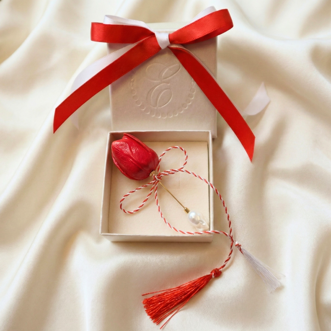 Tulip Baroque Pearl Brooch