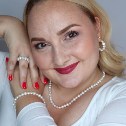 Iris Baroque Pearl Ring