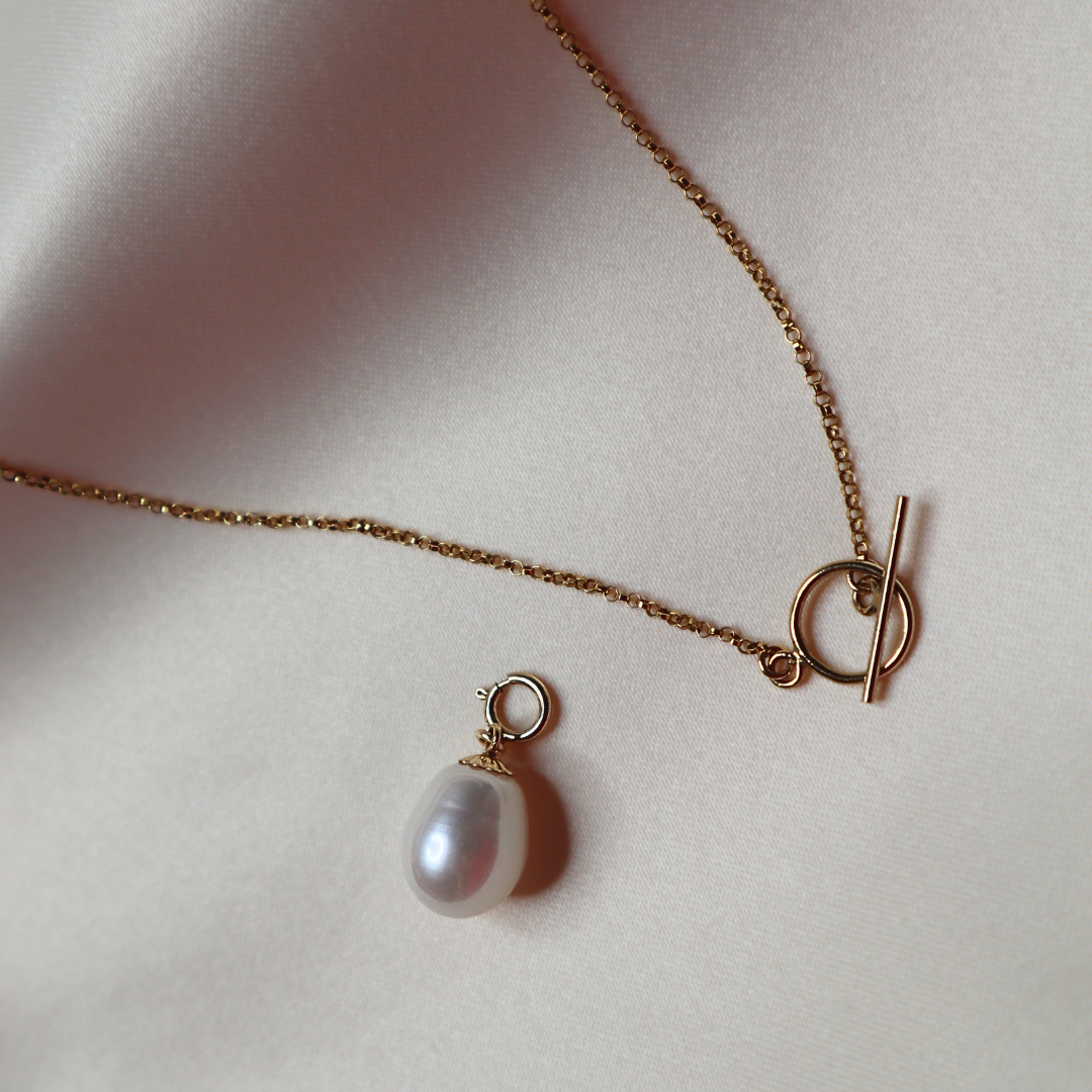 Julia Chain T-Bar Necklace