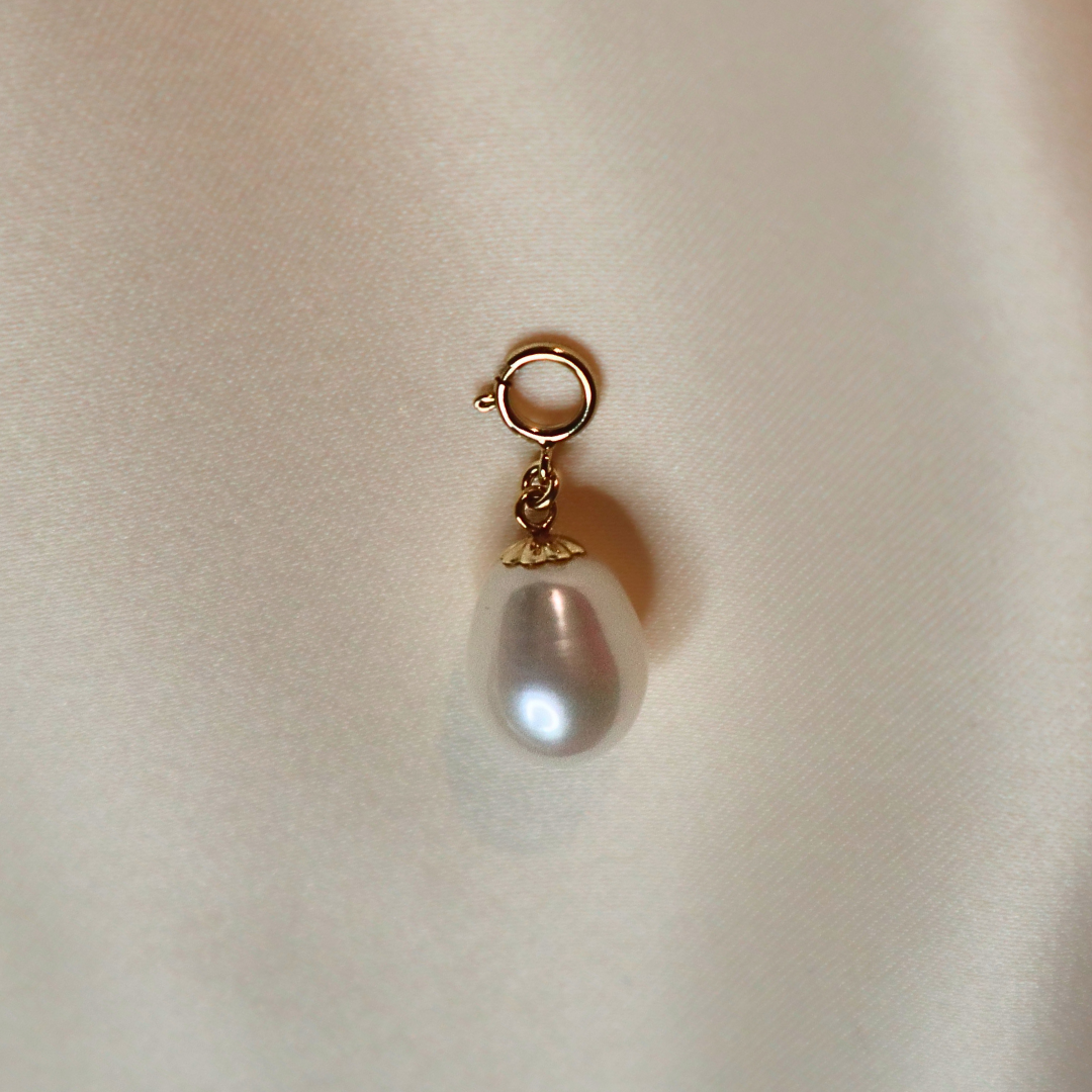 Julia 3 in 1 Convertible Large Pearl Necklace