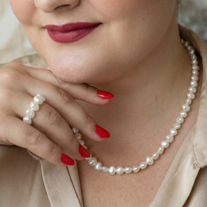 Iris Baroque Pearls Necklace