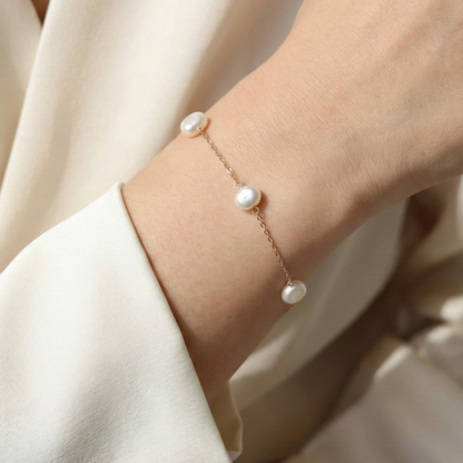 Luna Four Pearl Chain Bracelet