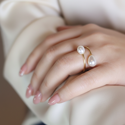 Anna Teardrop Pearl Ring