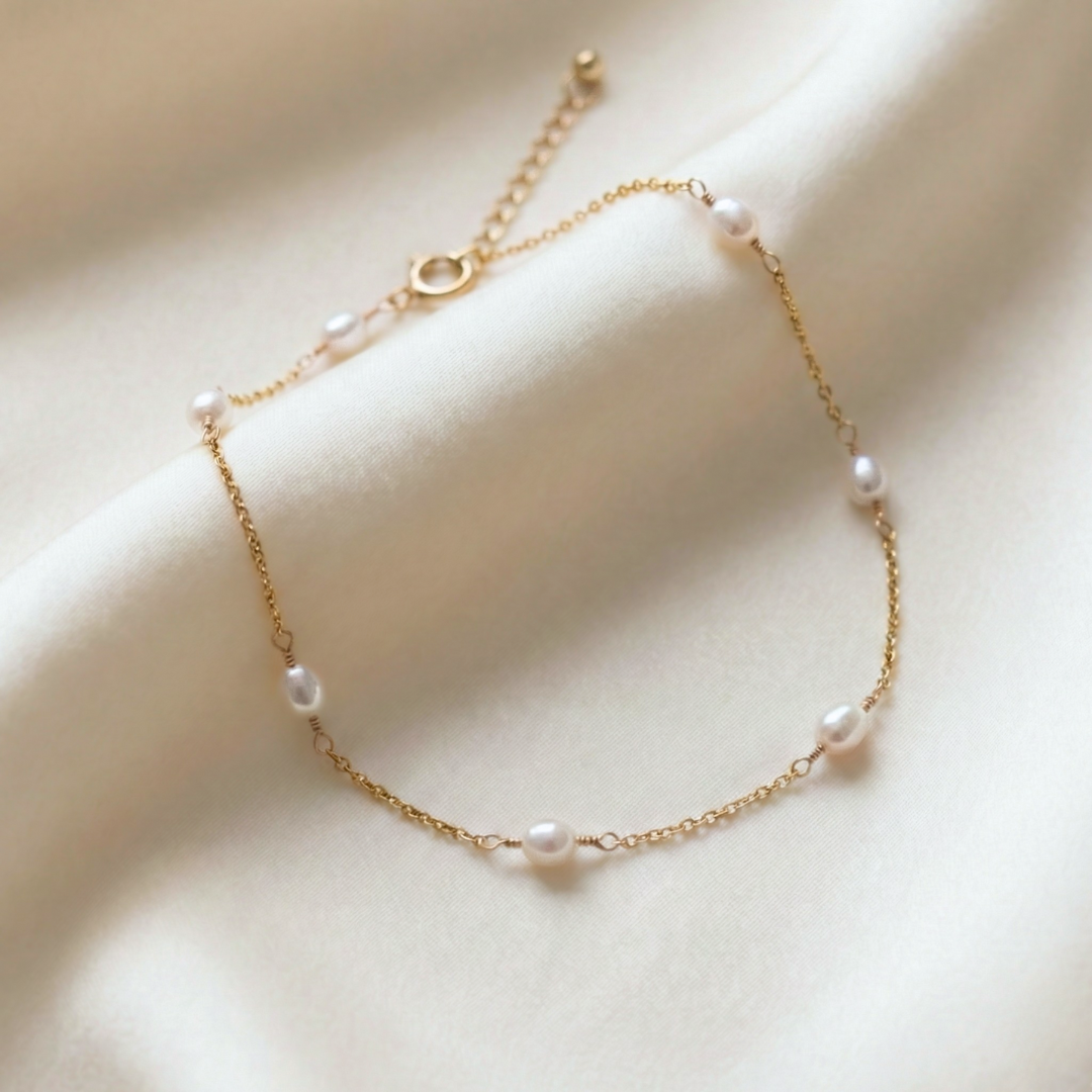 Thea Pearl Chain Bracelet