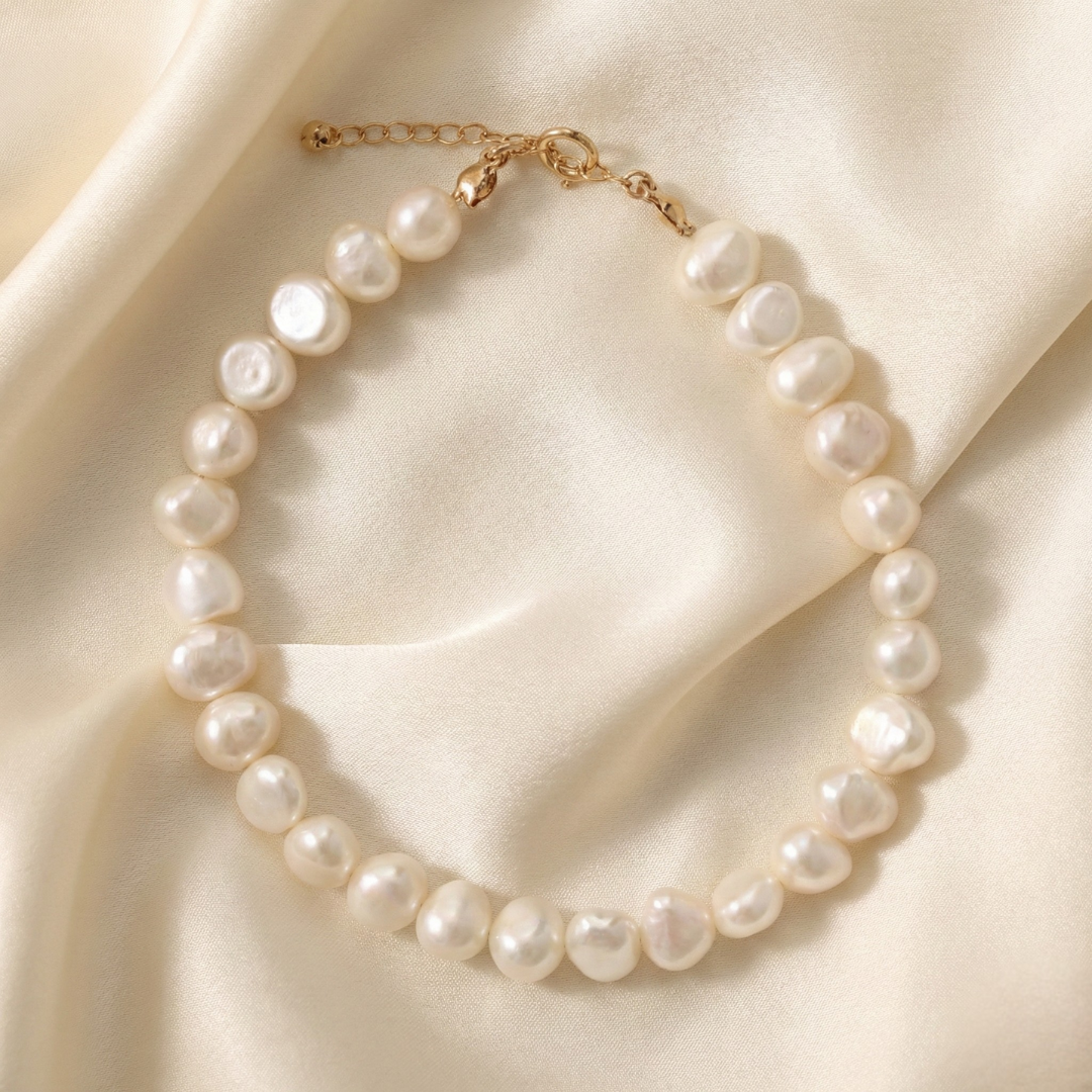 Iris Baroque Pearls Bracelet
