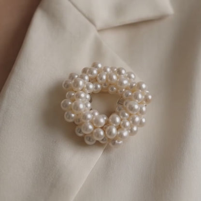 Blossom Wreath Pearl Brooch