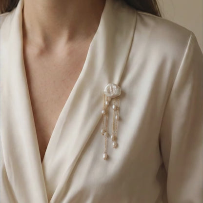 Charlotte Cloud Pearl Brooch