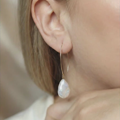 Dahlia Flat Teardrop Pull Through Earrings