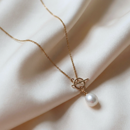 Julia Oval Pearl Charm with Clasp